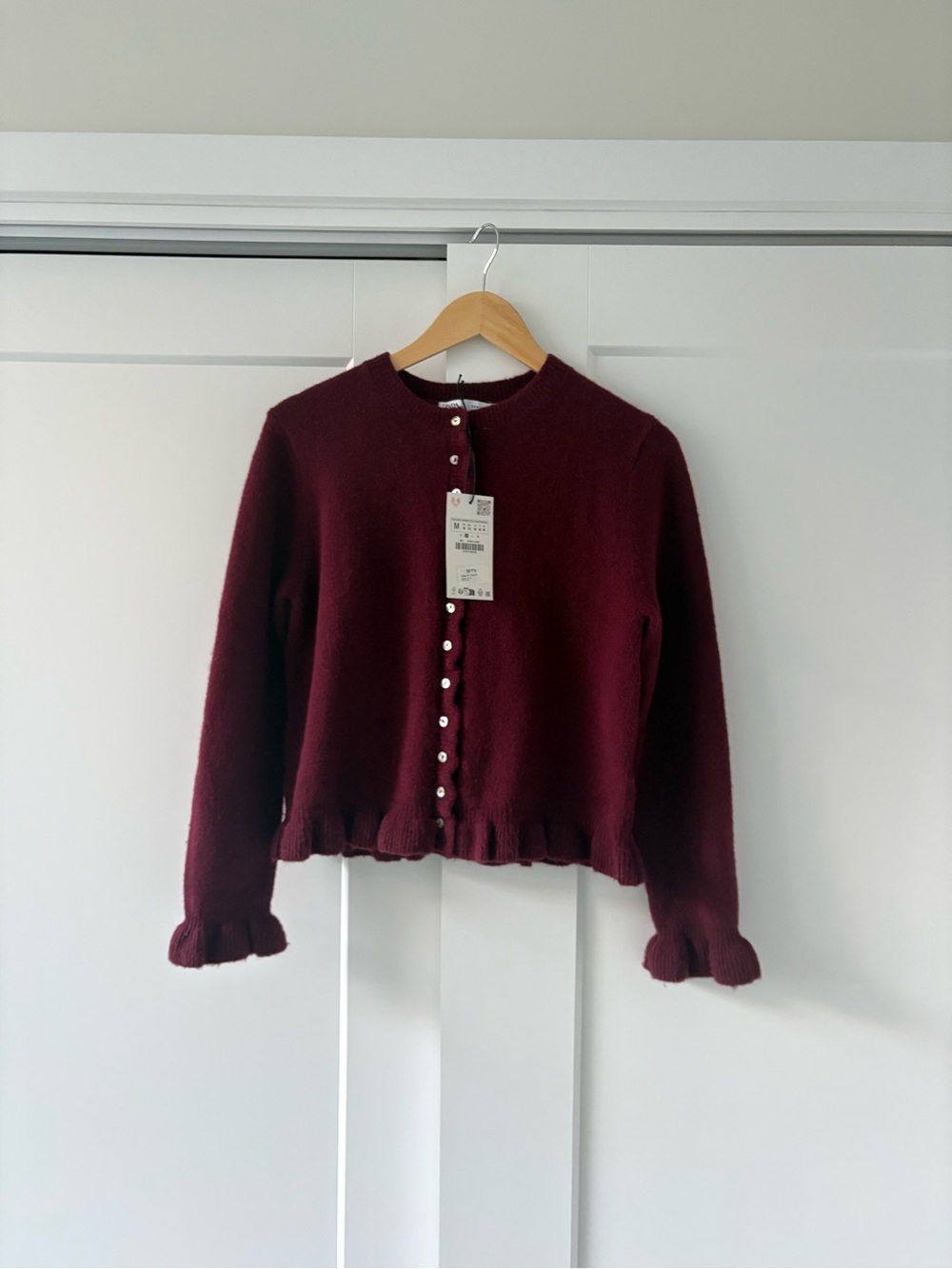 New with tags Zara Women's Burgundy Ruffled Wool Knit Cardigan - Picture 3 of 11
